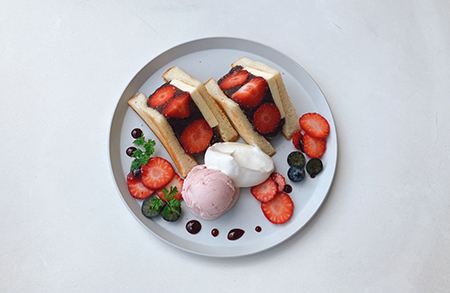 苺のあんバターサンド